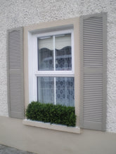 Load image into Gallery viewer, Boxwood Hedge Small